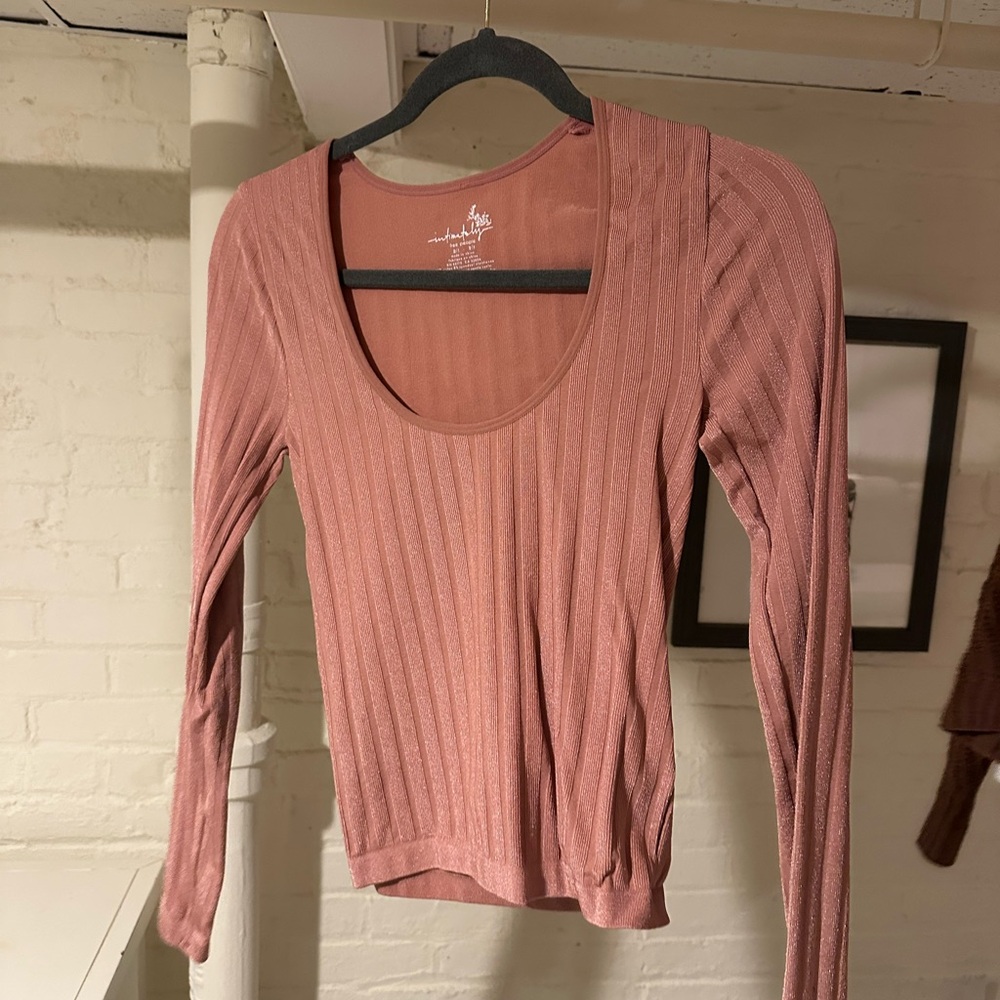 Free People Women's Long Sleeve Ribbed Top in Pink